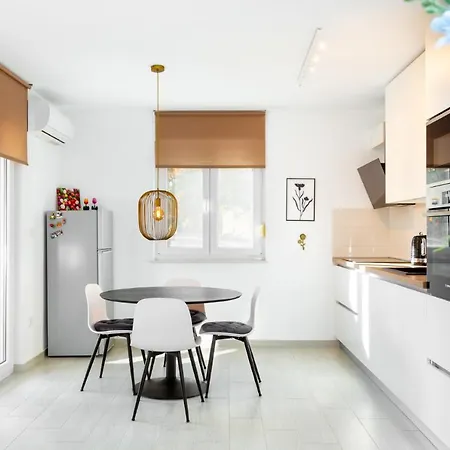 Dutch Tulip Apartment *